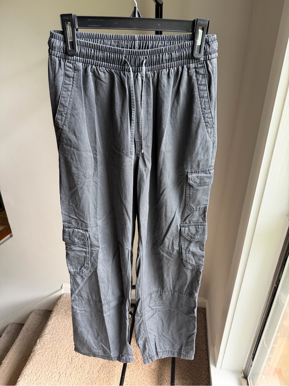 Old Navy Women's Gray Cargo Drawstring Pants - Casual Utility